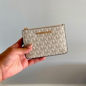 Michael kors women’s wallet